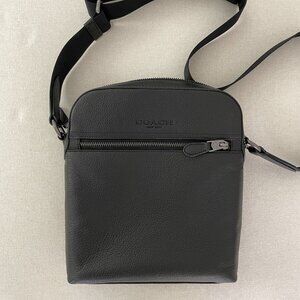 Coach Houston Flight Bag